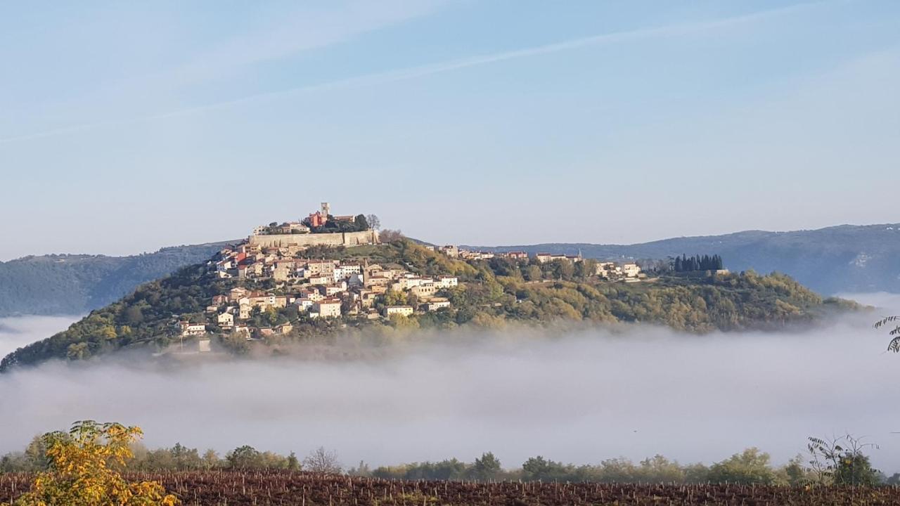 Apartment Motovun Esterno foto
