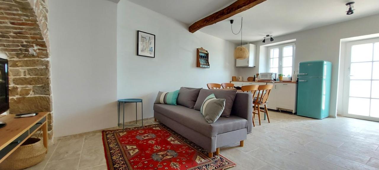 Apartment Motovun Esterno foto
