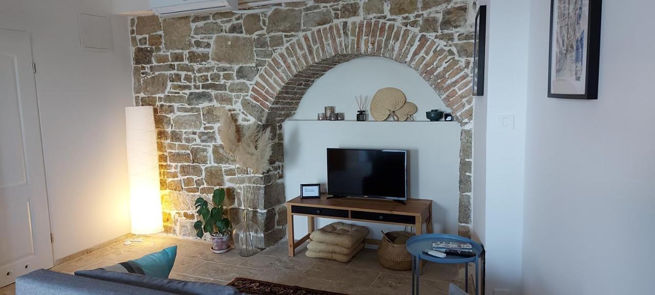 Apartment Motovun Esterno foto