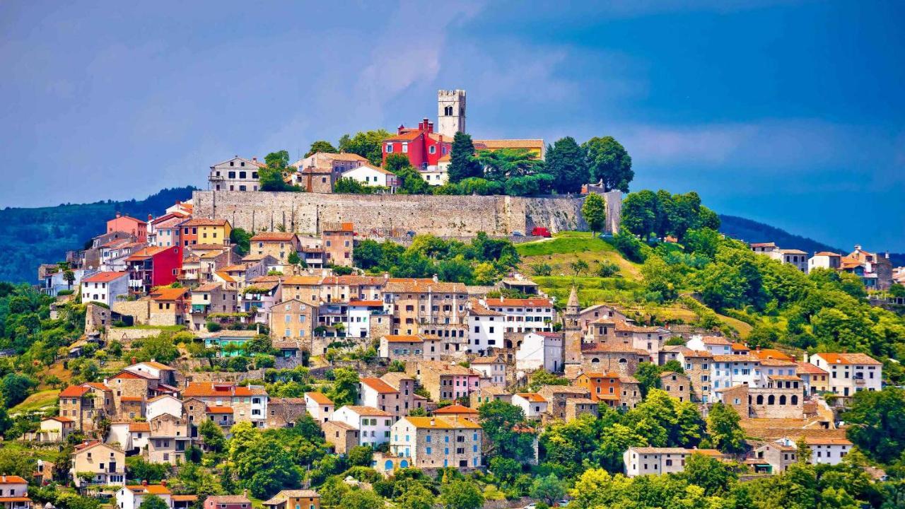 Apartment Motovun Esterno foto